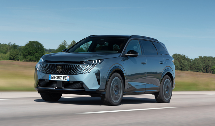 Le Peugeot e-5008 peut-il devenir le meilleur SUV 7 places électriques du marché ?
